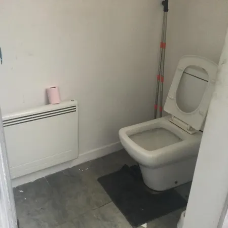 Proche Centre Et Gare 펜션 퐁생트막상스