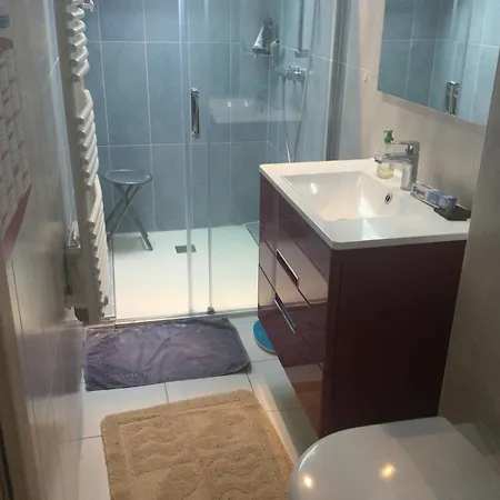 펜션 Proche Centre Et Gare *